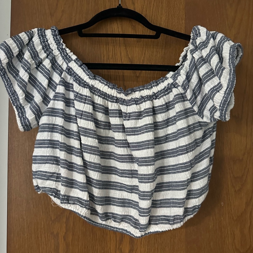 Off the shoulder American eagle stripe shirt L